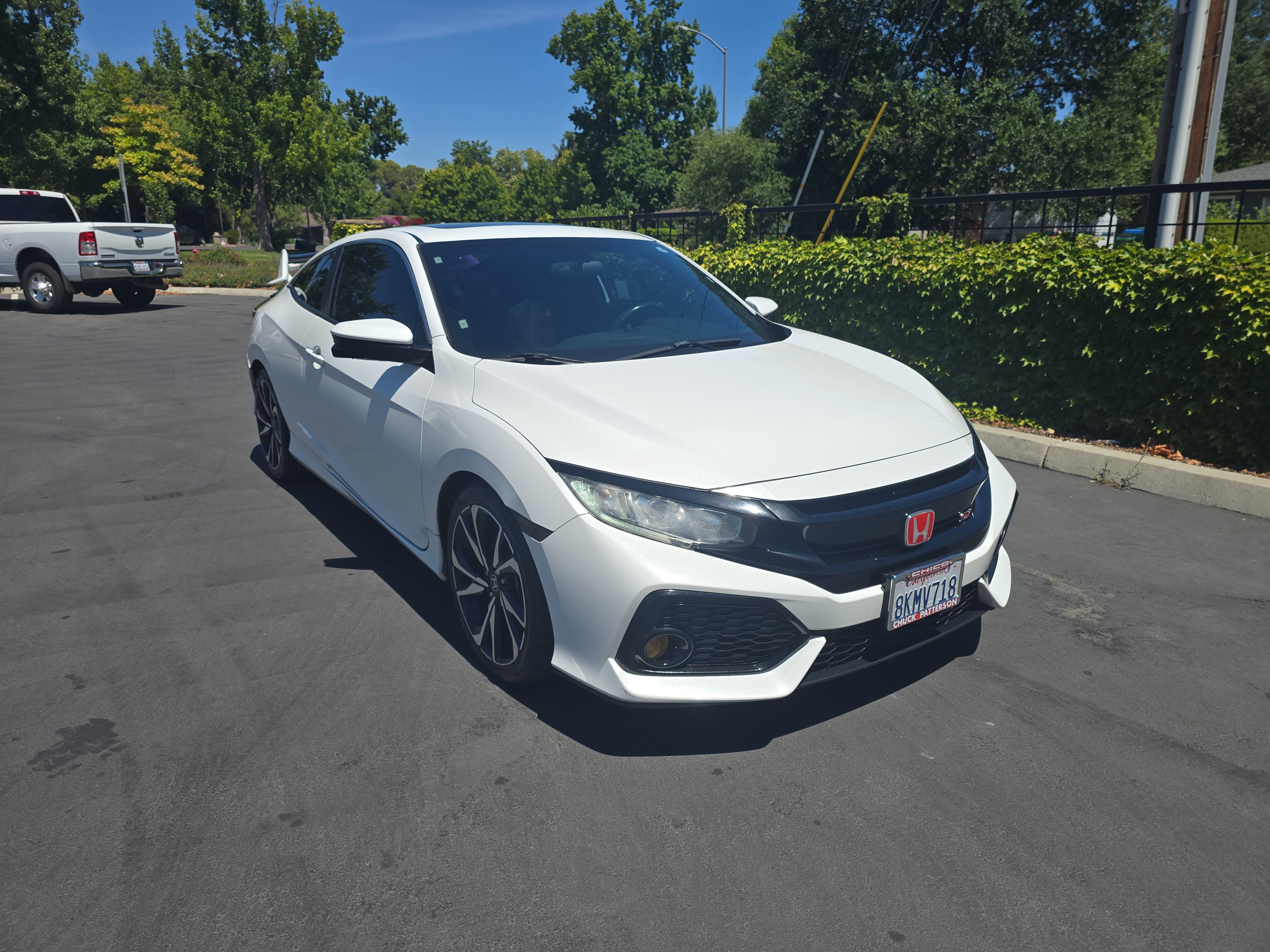 2019 Honda Civic Si Coupe Manual in Platinum White Pearl — front three-quarter view