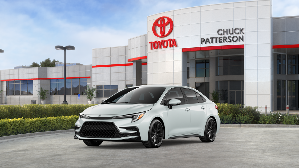2026 Toyota Corolla SE in Wind Chill Pearl — front three-quarter view